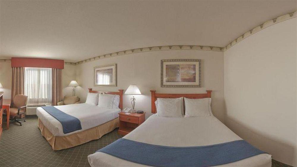 Holiday Inn Express & Suites - Pharr By Ihg Exteriör bild