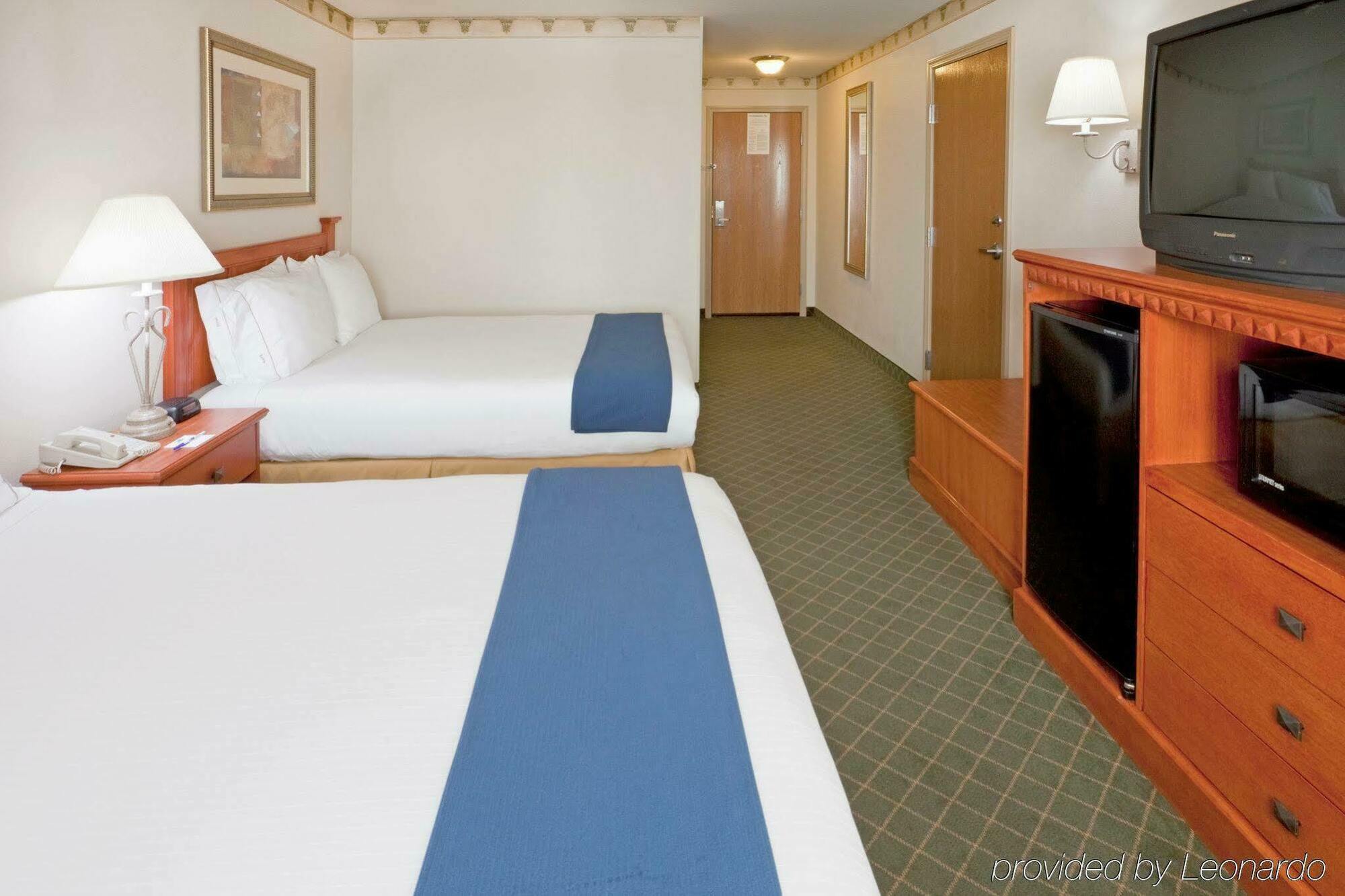 Holiday Inn Express & Suites - Pharr By Ihg Exteriör bild