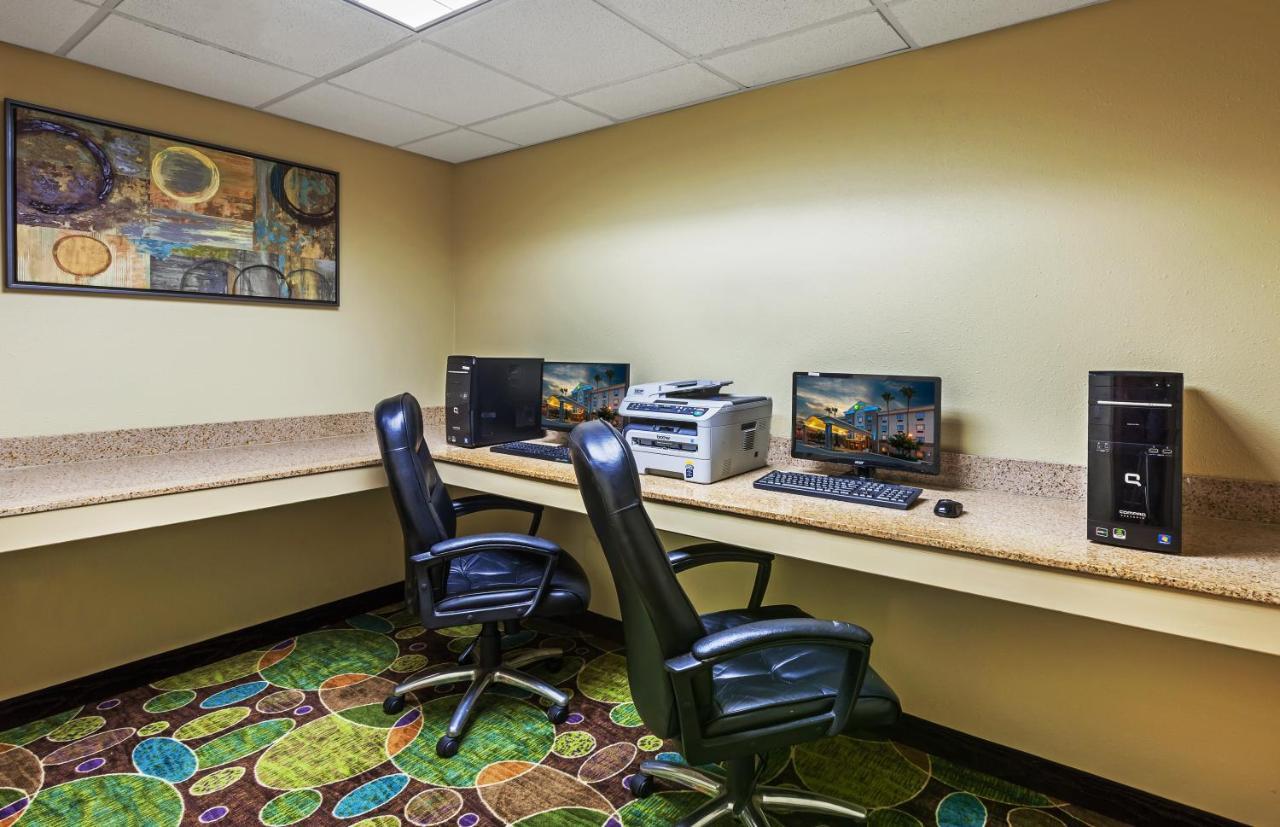 Holiday Inn Express & Suites - Pharr By Ihg Exteriör bild